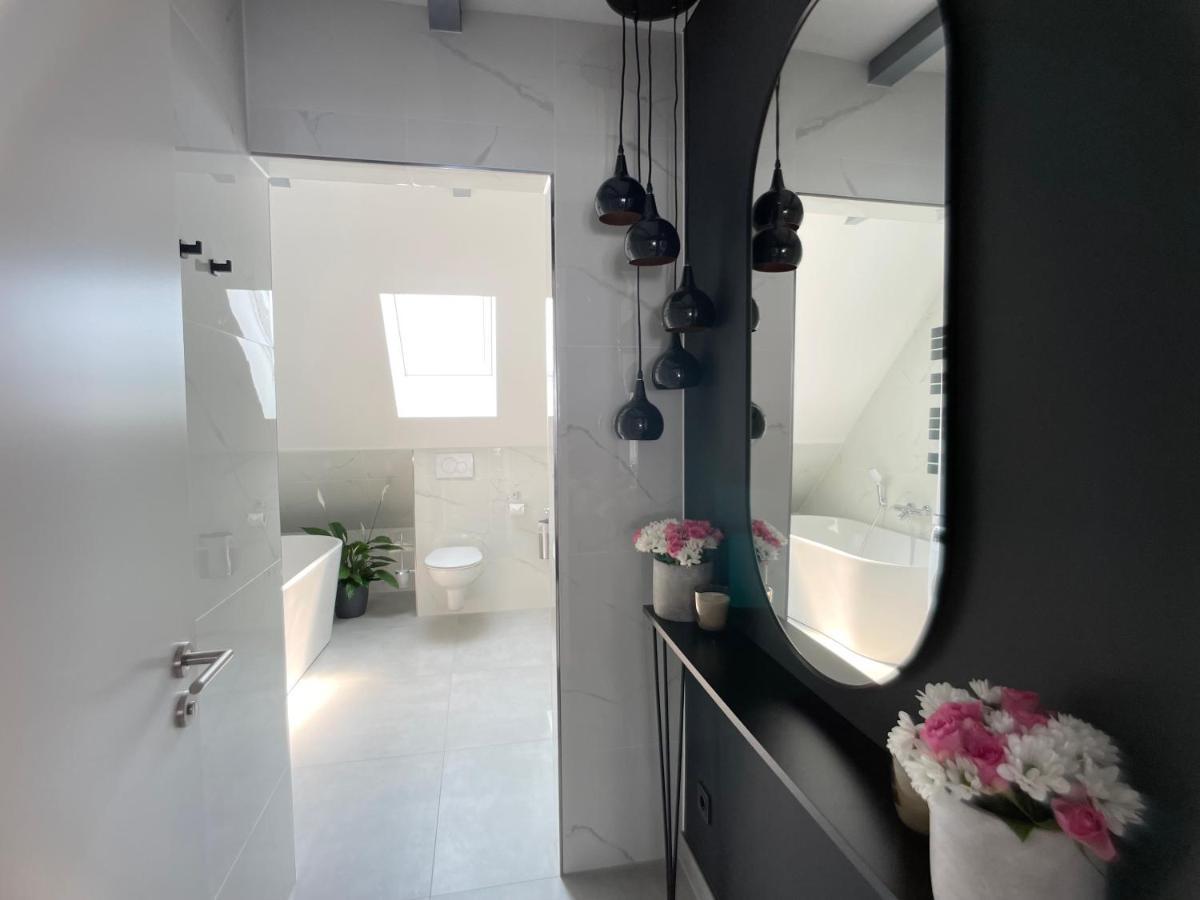 M-style 04 Mit Balkon Und Gasgrill, 24h Self-check-in, Free Parking, Netflix Apartment